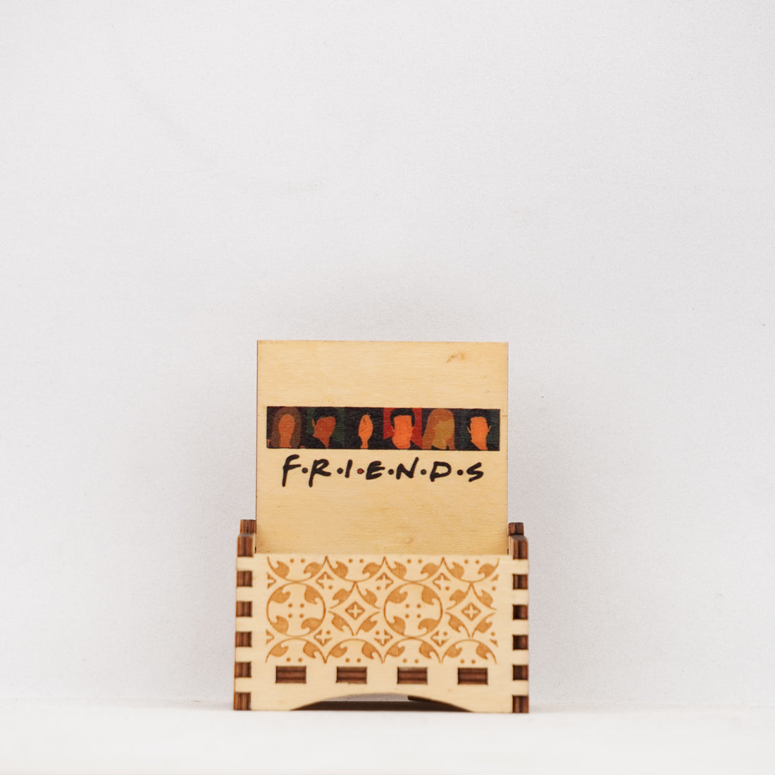Friends Automatic Music Box – Classic Wooden Collectible with “I'll Be There for You” Theme