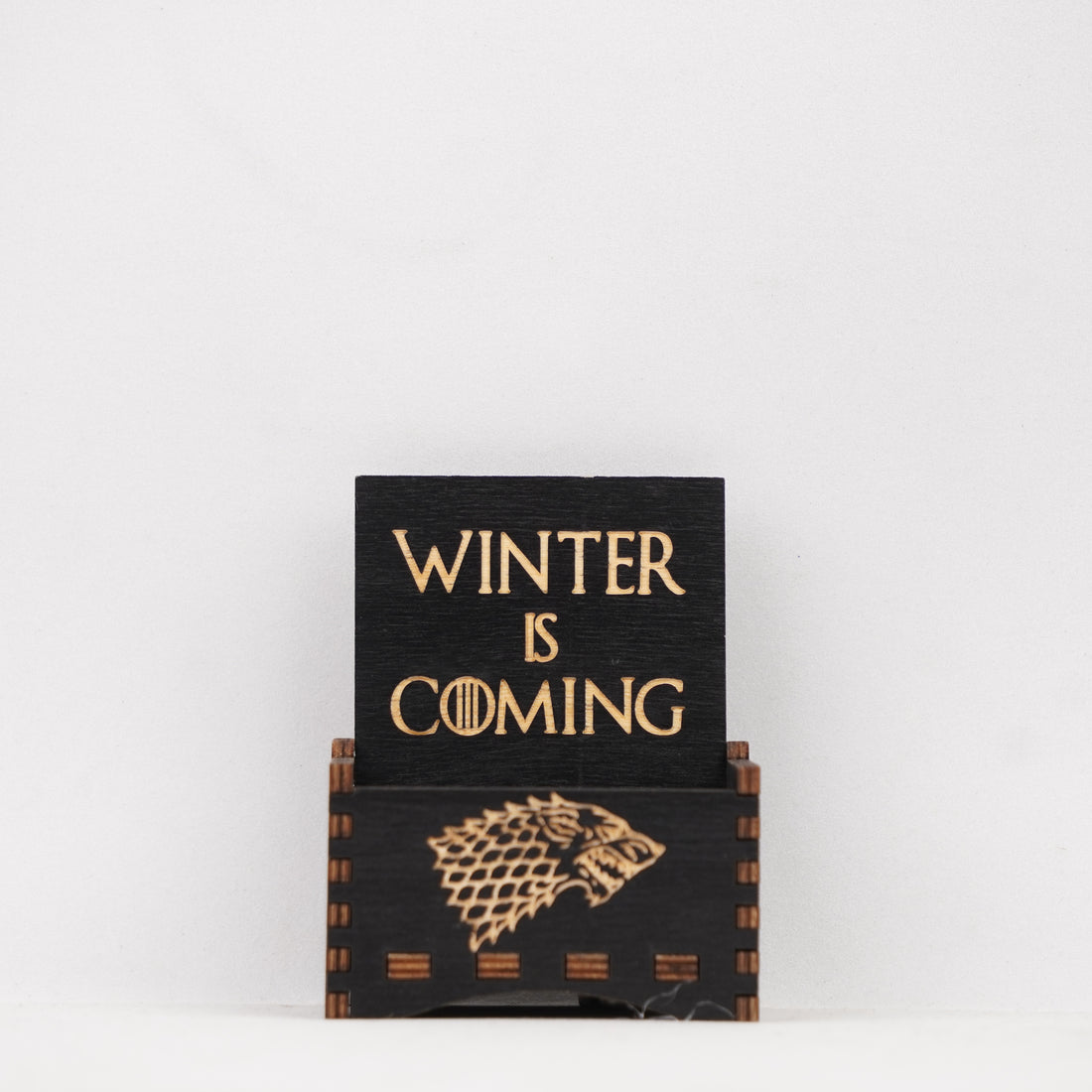 Game of Thrones Automatic Music Box – Wooden Collectible with Iconic Theme Tune